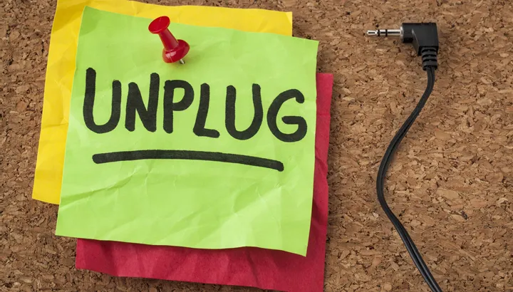 unplug-for-a-digital-detox