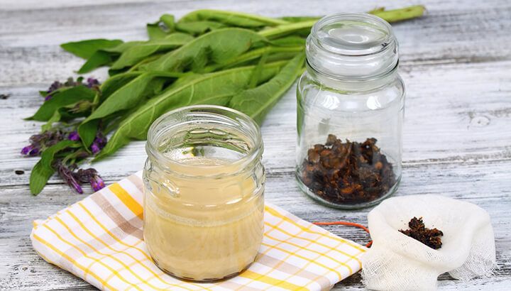 Comfrey promotes healing and can relieve anal fissure pain.